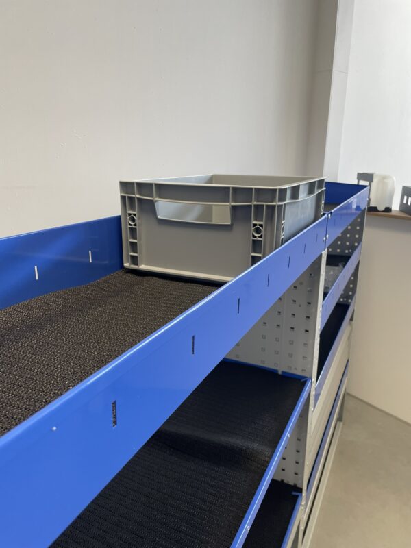 Showroom model Topbedrijfswageninrichting